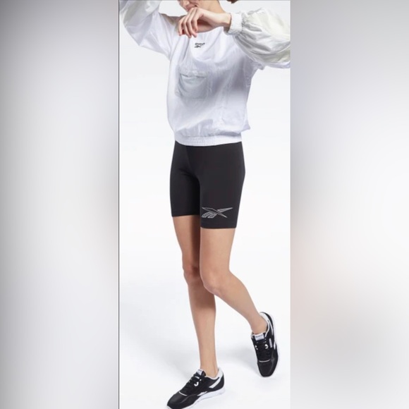 COPY - Classics Women’s Size S Twin Vector Crew White Sweatshirt - Picture 6 of 8